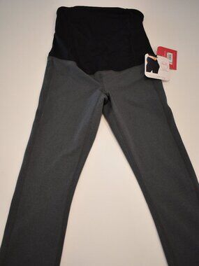 Isabel Maternity by Ingrid & Isabel Active Gray Black Capri Leggings XS New